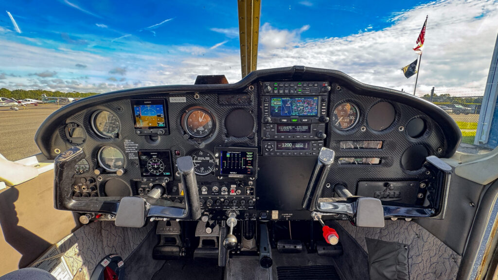 1964 Piper Cherokee PA-28-180(N8030W)