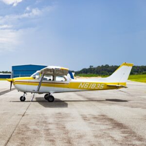 1975 Cessna 172M (N61835)
